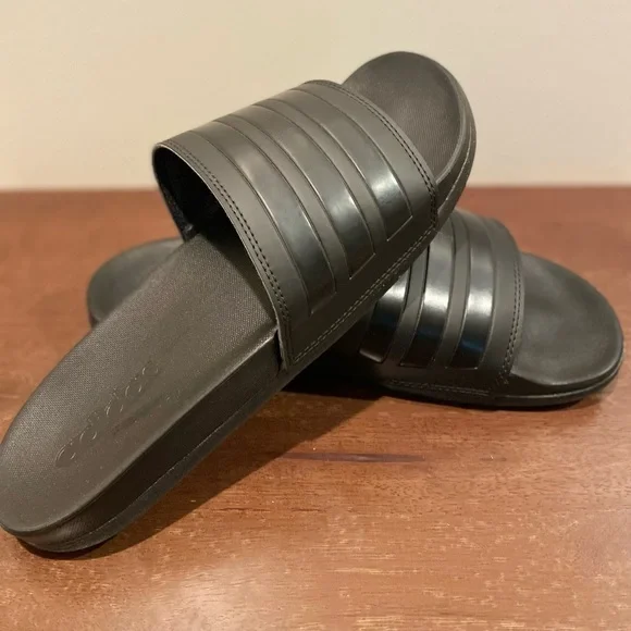 Adidas, Sz M8/W9, Black, Adilette Comfort Slides - EUC - Picture 8 of 9